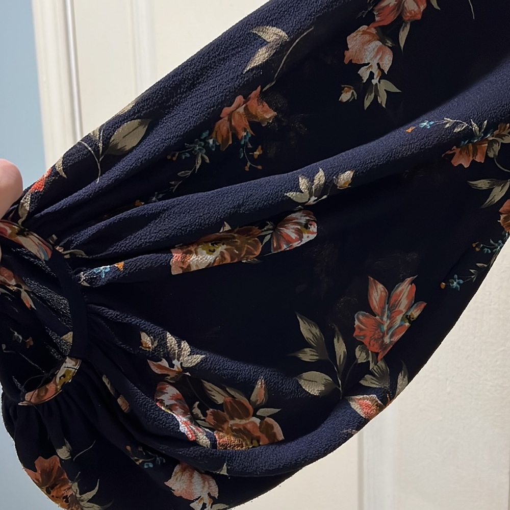 Entro Blouse - Picture 3 of 4